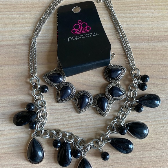 Paparazzi Necklace and Bracelet - Picture 7 of 7
